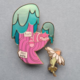 LAST 2: Castle collection Alice in Wonderland pin set Size: 6-4 cm & 3-2 cm