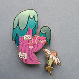 LAST 2: Castle collection Alice in Wonderland pin set Size: 6-4 cm & 3-2 cm